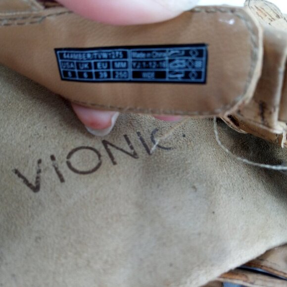 Vionic Amber Cork Beige Gold Adjustable Comfort Sandals Size 8 Bead Orthopedic - Picture 10 of 13